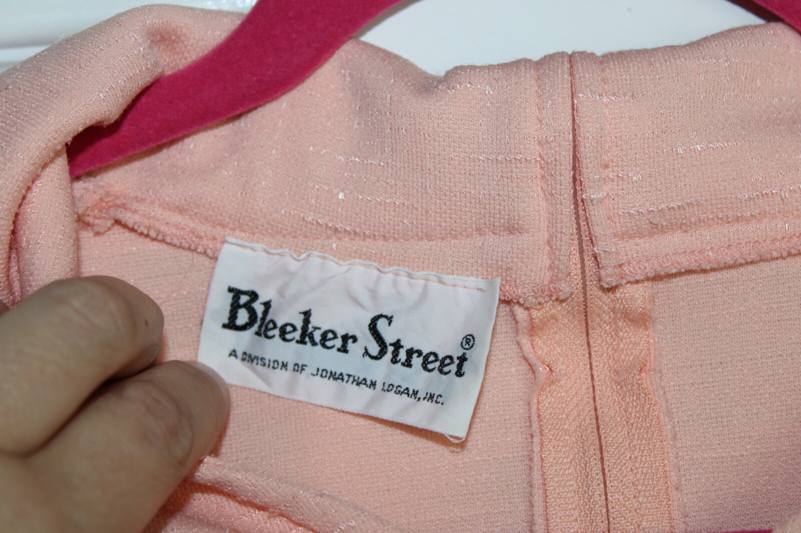 VTG 60s Mod Bleeker Street Peach Textured Fabric Shift Dress Belted Size M/L
