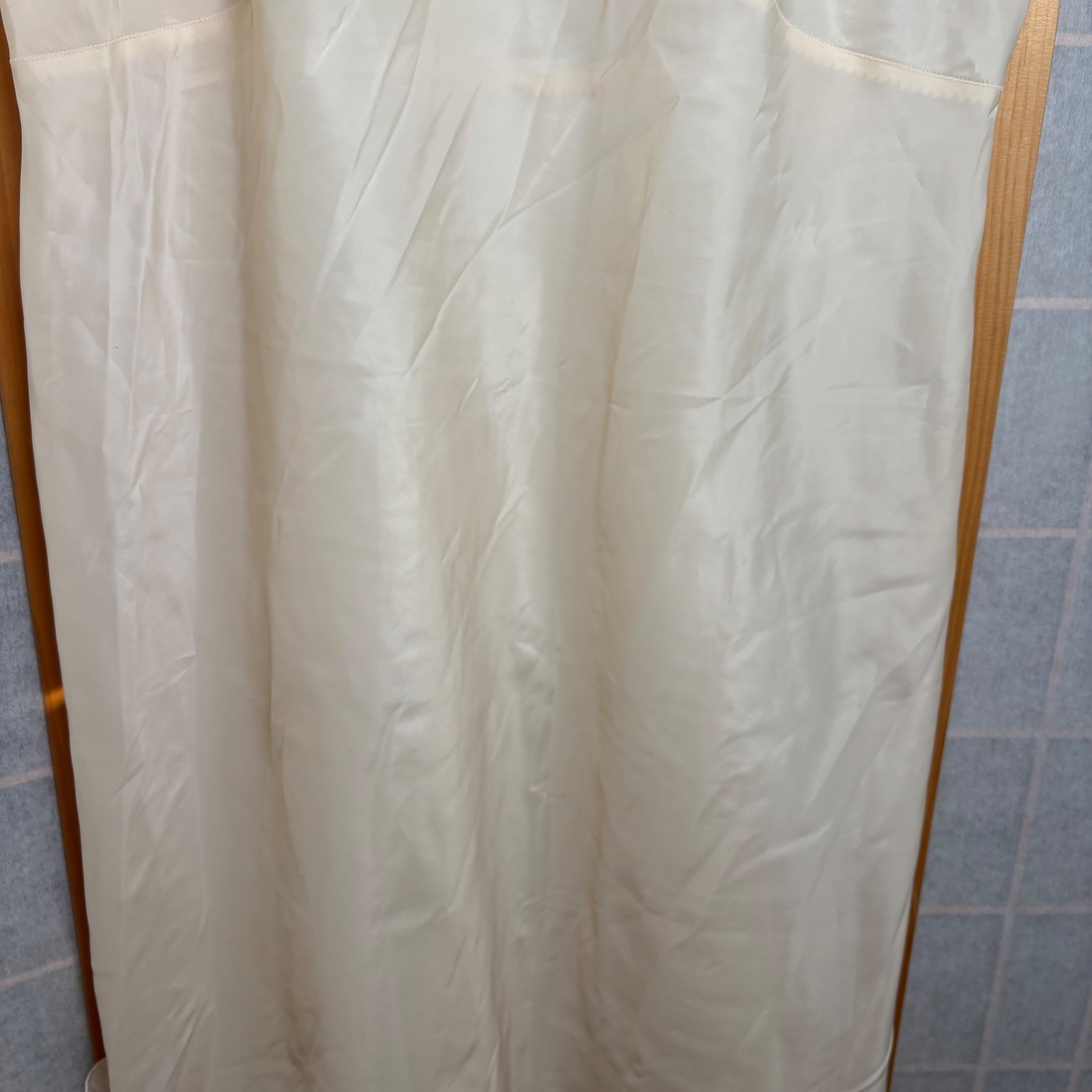Vintage Barbizon Candie Tafredda Full Slip Ivory Scalloped Embroidered Size 40