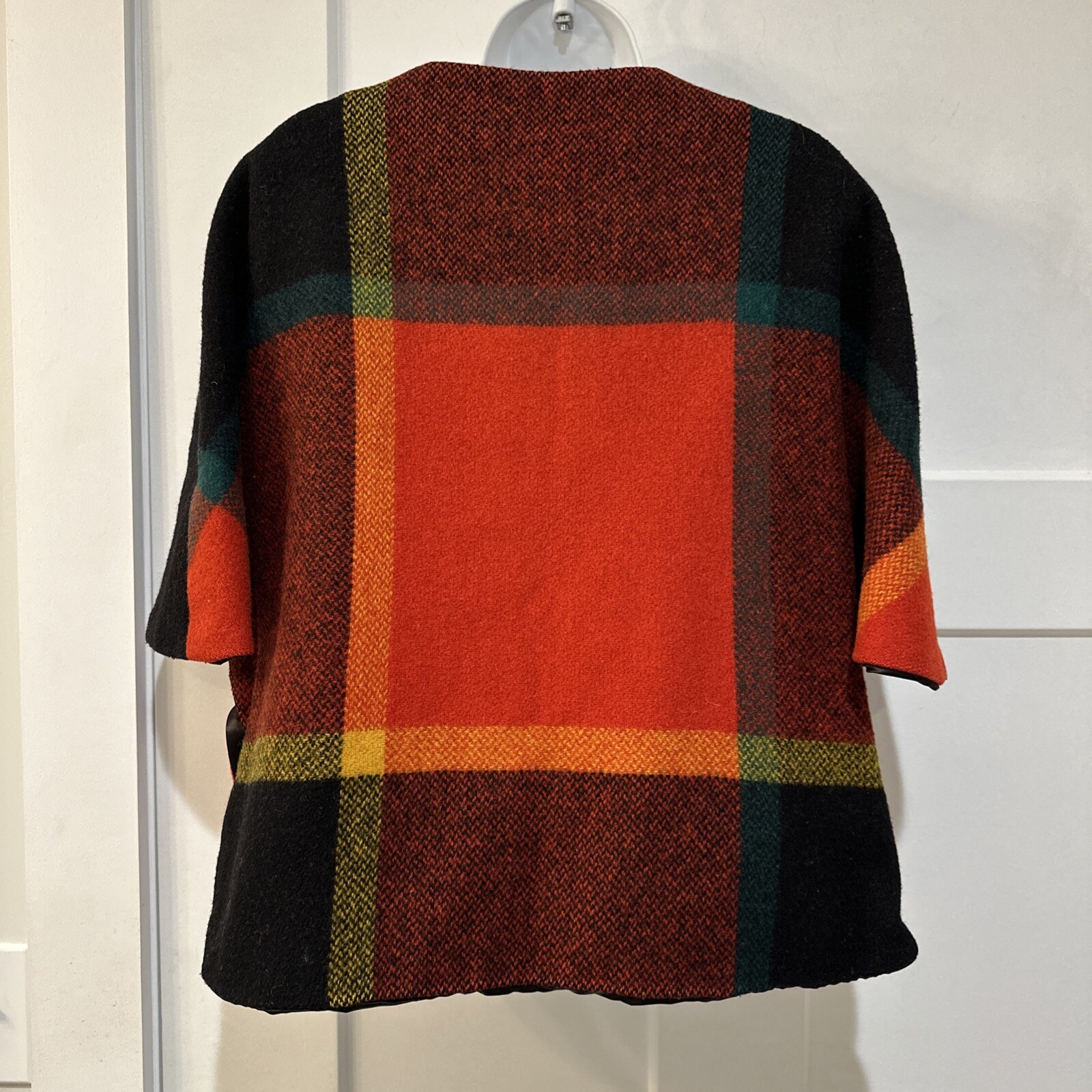 Vintage Country Place Wool Plaid Cape Poncho Coat Medium Red Green Orange Black