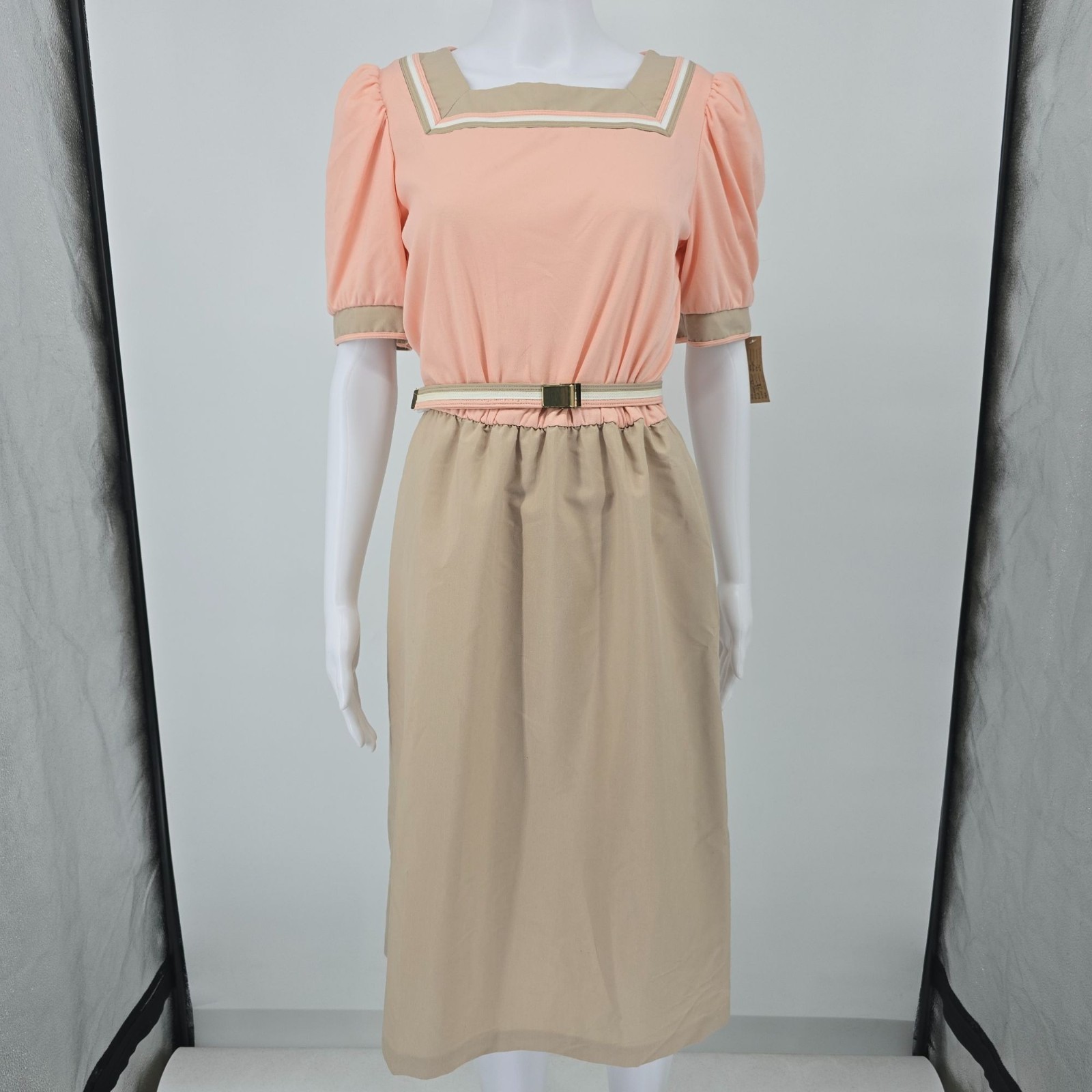 Vintage 1980s Peach/Tan Color Block Sailor Collar Puff Sleeve Day Dress (8/M)