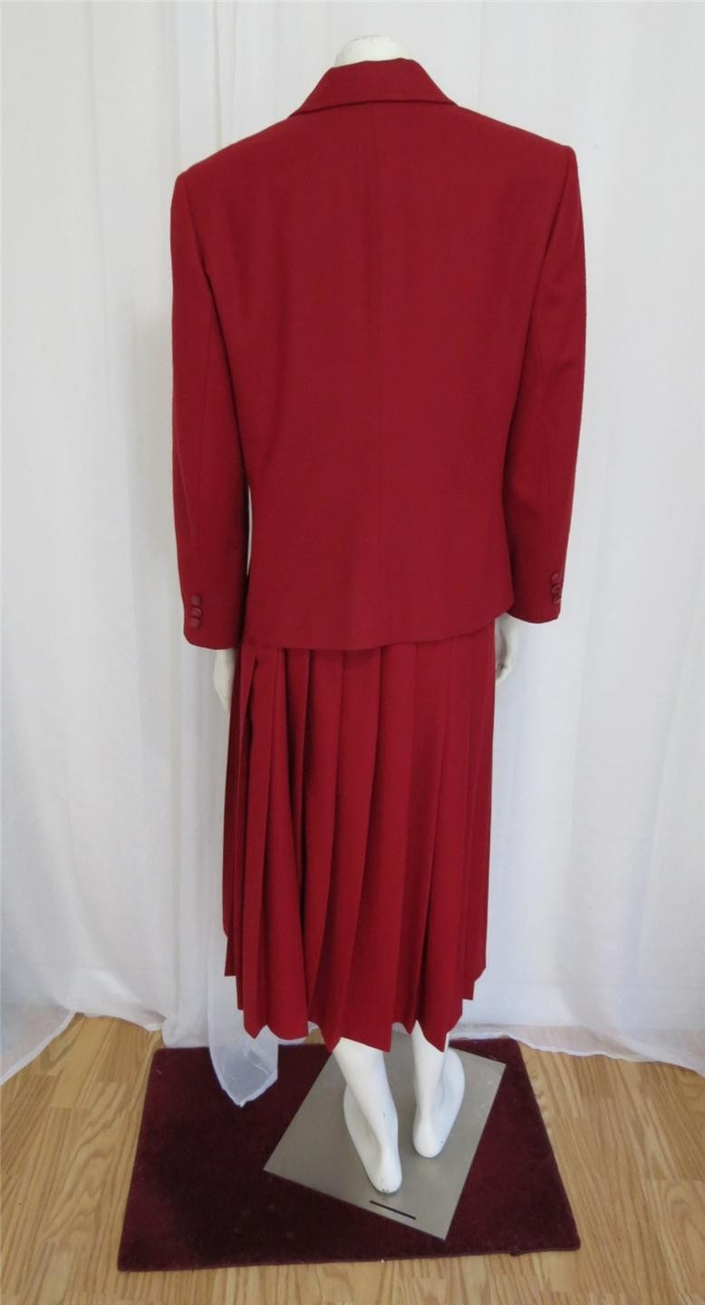 Pendleton Woolen Mills Vintage 1970’s dark red skirt suit size PM-M