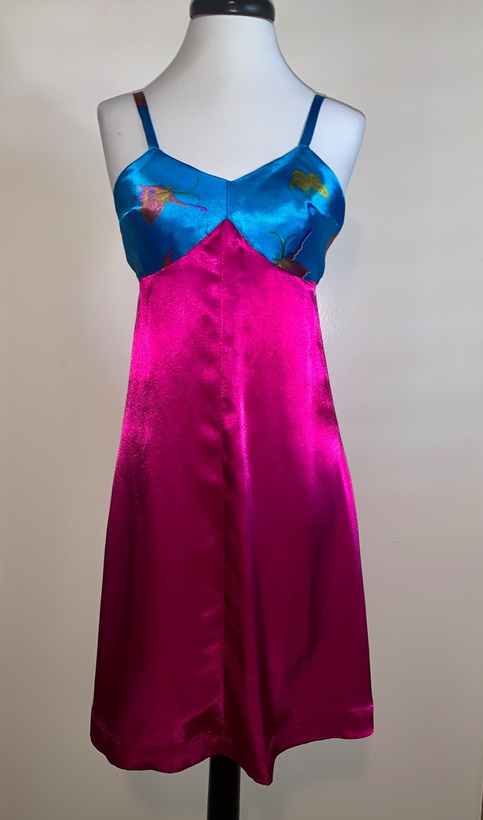 1960s Vintage Retro Mod Party Beautiful Silk Slip-Style Mini Dress
