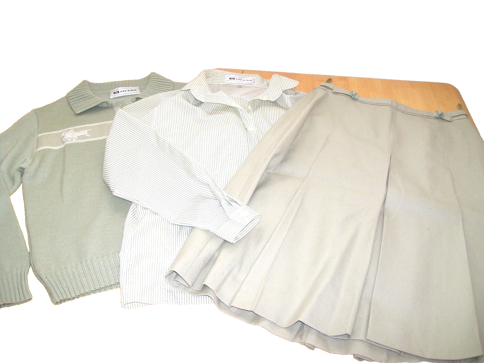 True Vintage 1970’s HUCKE 3 Piece Skirt Top & Sweater Set Women’s Small or 6
