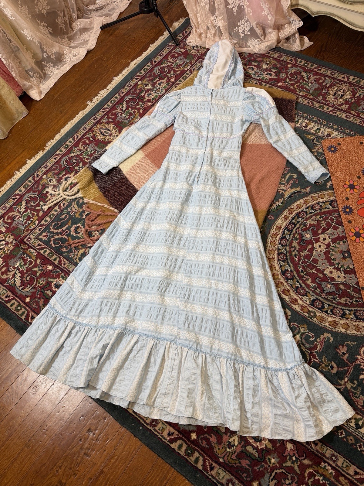 Rare White Label Gunne Sax Blue and White Hood with Blue and Pink Trim, 7