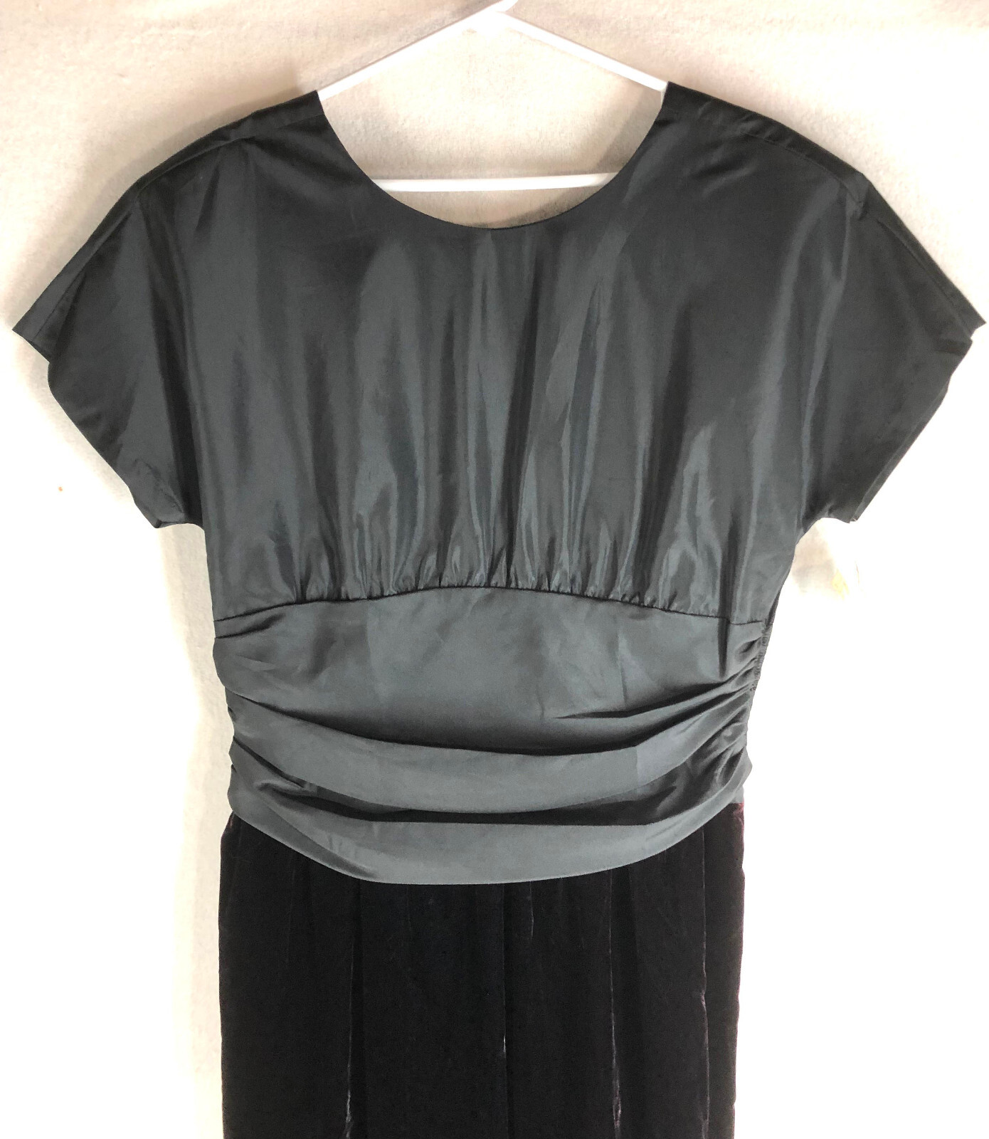 Vintage AMY DEB dress sz 14 Fitted Gathered Waist Velvet Skirt Low Cut Back Bow