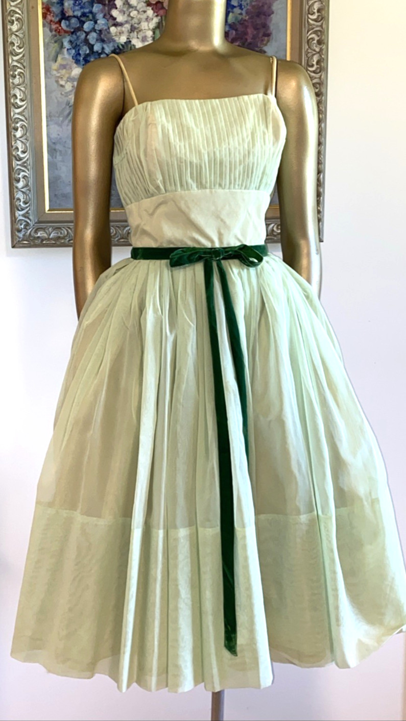VINTAGE 50’s Fit & Flare Chiffon Party Dress XS Soft Green Velvet Bow Date Prom