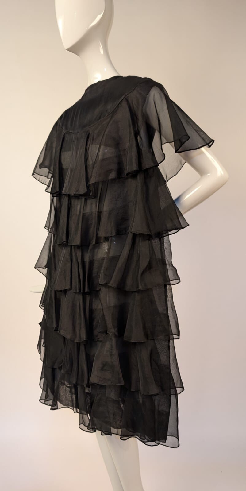 BEAUTIFUL VINTAGE 1970’S TIERED SILK ORGANZA RUFFLE COCKTAIL DRESS