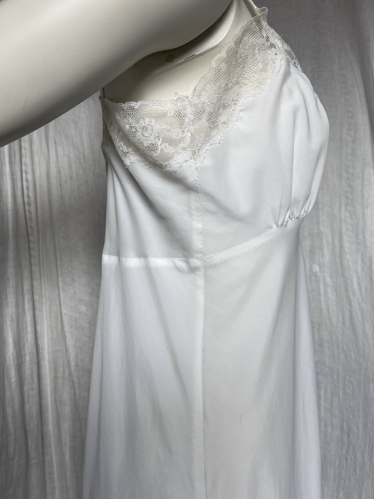 Vintage Slip Dress Gown Lace Floral Embroidery Cream Classic 60s Glamour Size 36