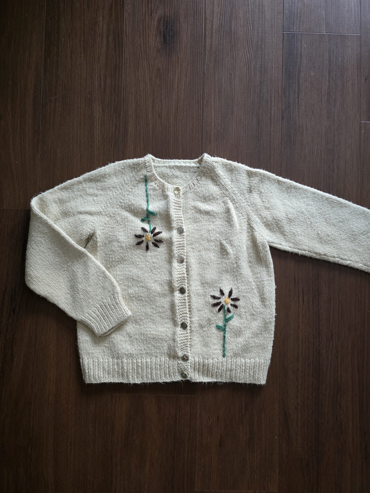 Vintage 60s 70s Cream Knitted Flower Sweater. Womens XS. Boho Hippie Cottagecore