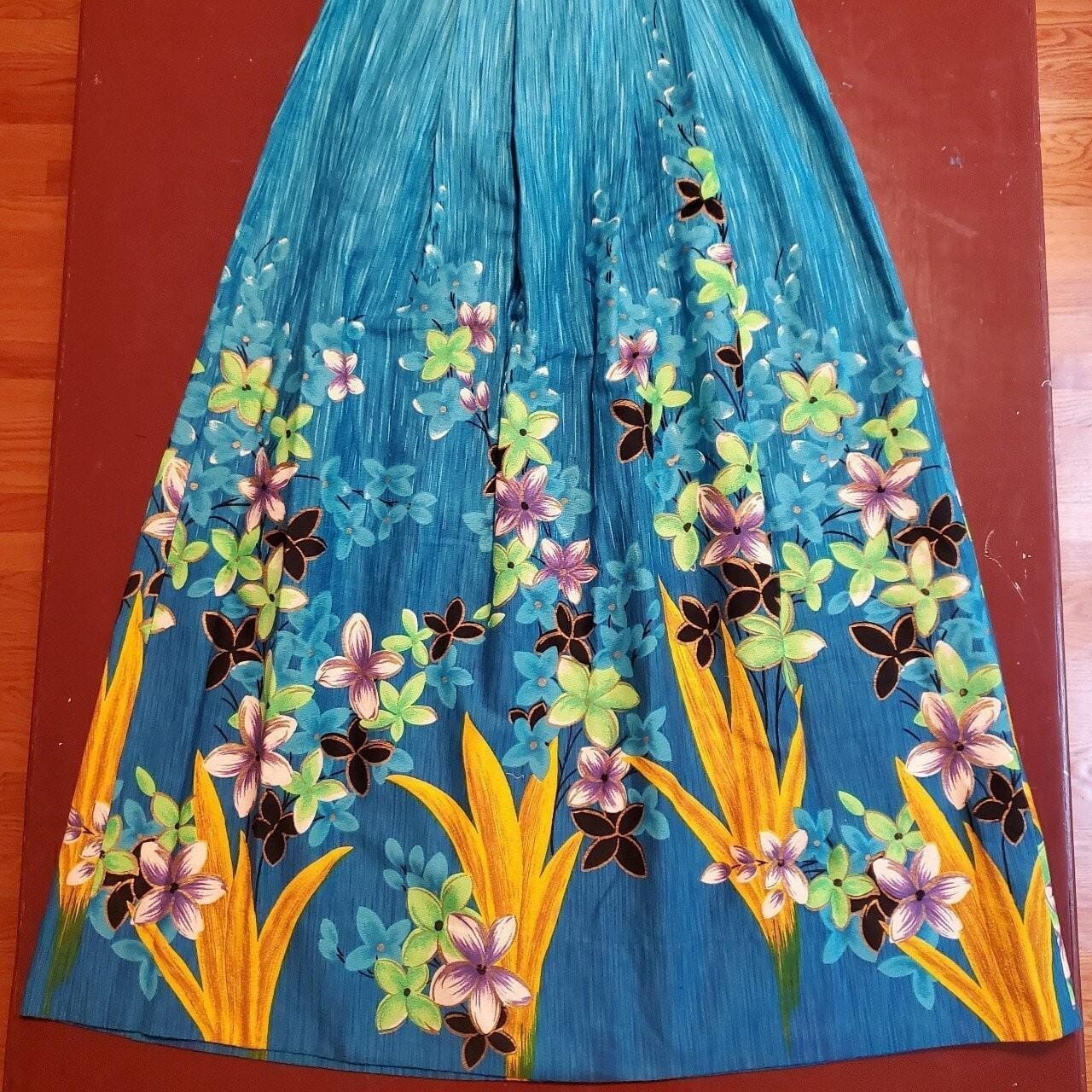 Authentic ’60s Vintage Penneys Hawaiian Muumuu, 100% Cotton, Made in Hawaii