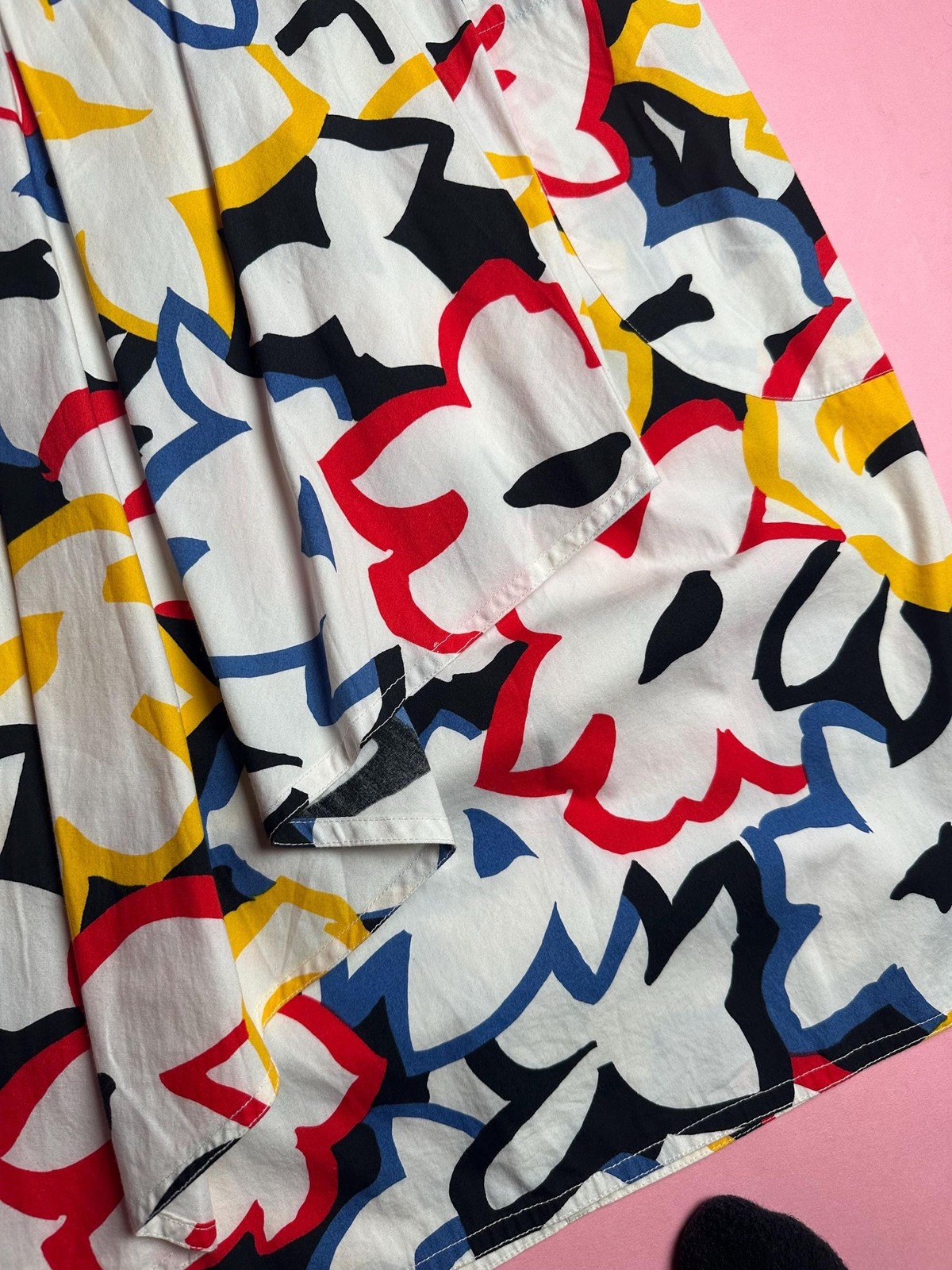 1980s GUY LAROCHE ENSEMBLE. Abstract Floral Print Two Piece Set. Extra Small