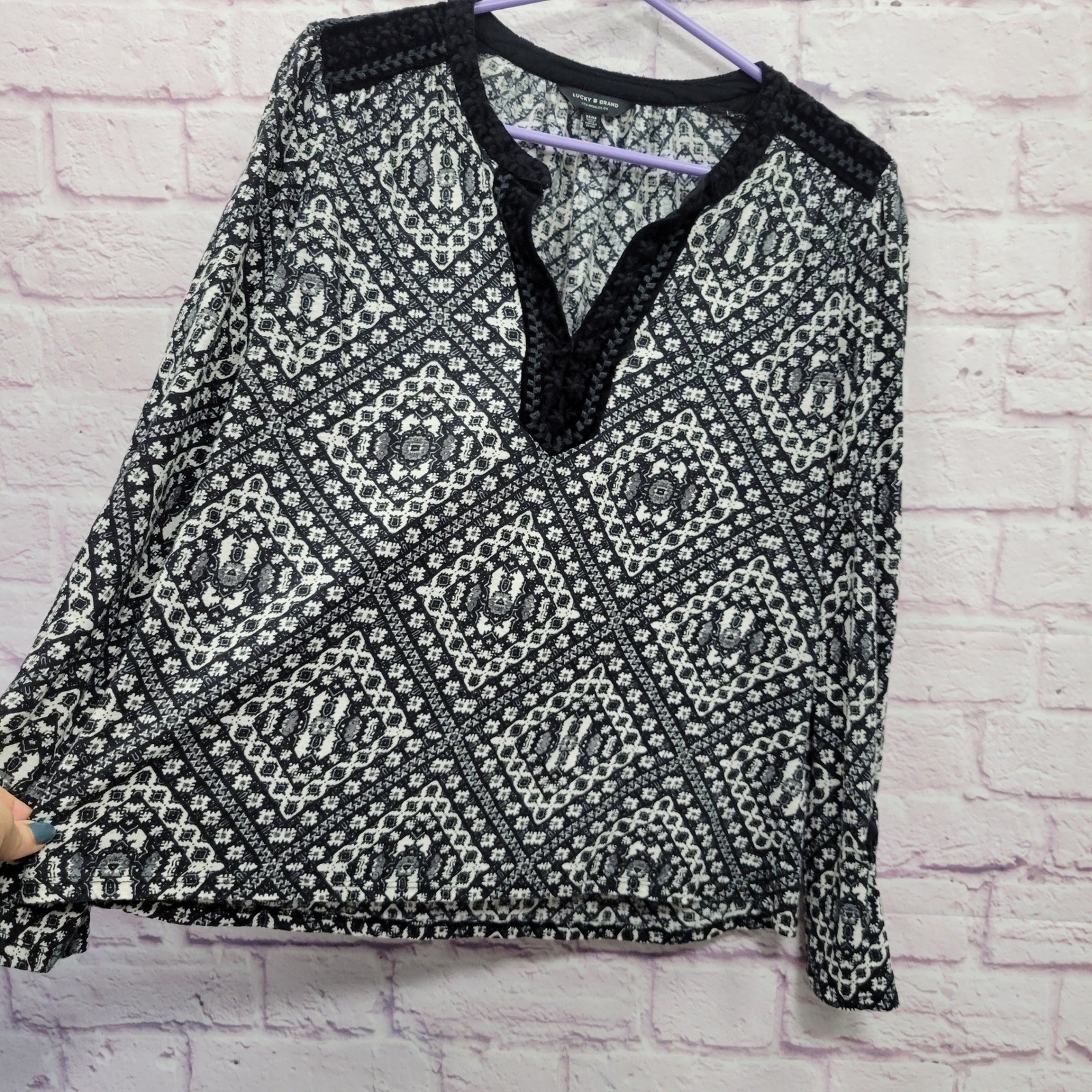 Lucky Brand Boho Geometric Medallion Blouse M Bell Sleeve Hippie Cottagecore