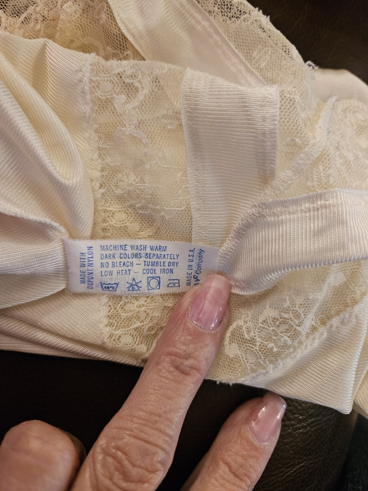 Vintage Vanity Fair Ivory Nylon Lace Trim Camisole Top, Regular Size 32