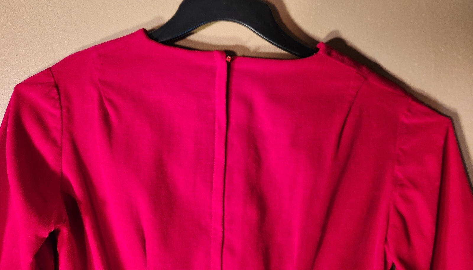 Vintage Red Velvet Dress Pearl Button Cuffs Prom Graduation Party Senior Photos