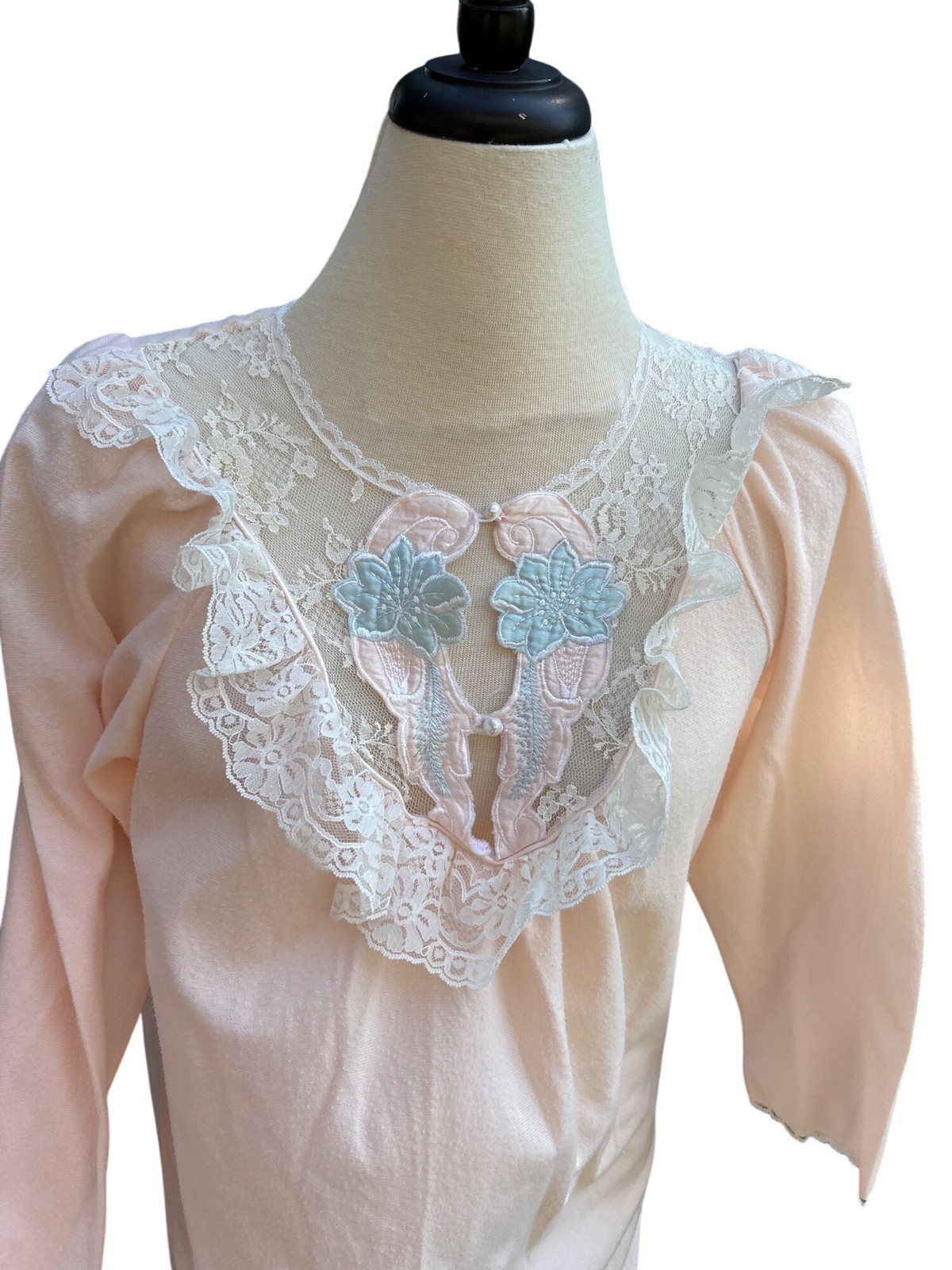 Vintage Peachy Pink Nightgown Lace Floral Appliqué Medium Long Sleeve Modest