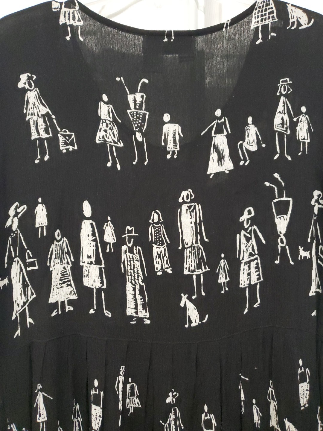 Betsy Lauren Button-Up Maxi Dress Black Size 14 Unique Pattern Of People Vtg