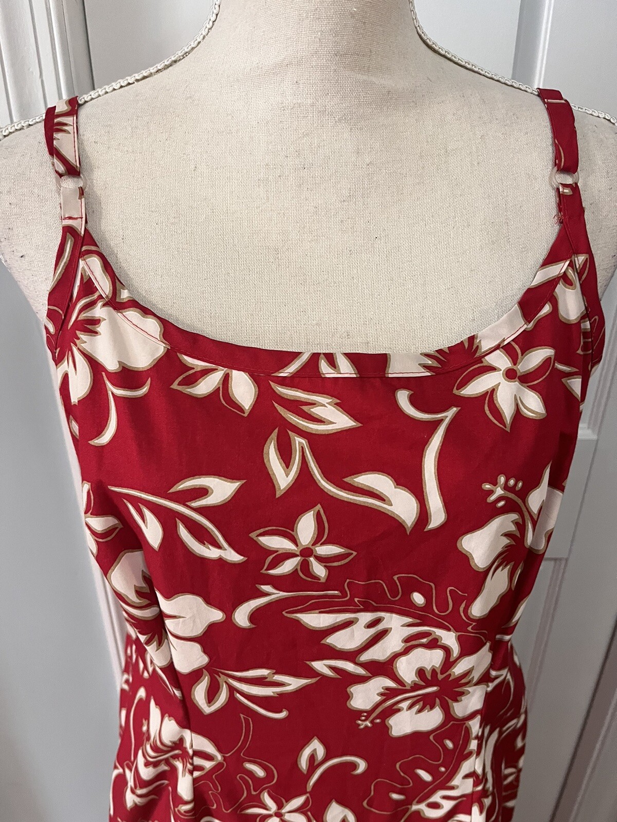 VTG Hilo Hattie Hawaii Long Sleeveless Dress Red White Floral 30” Waist 36” Hips