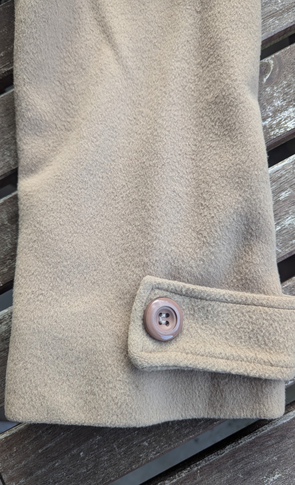 Vintage | Beige Belted Wool Overcoat | Fits Medium to Large