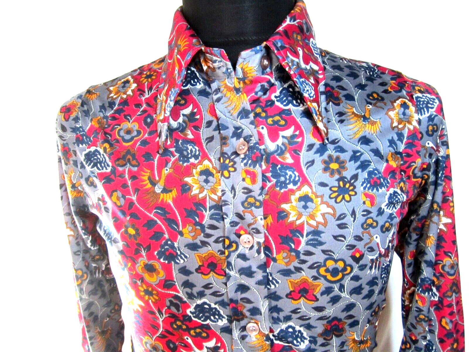 70s Disco vintage dagger point collar top blouse Polyester button up fitted Sz S