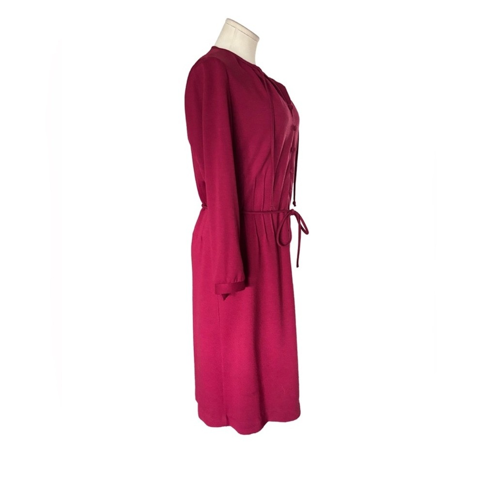 Vintage Romantic Feminine Cottagecore Aesthetic – Magenta Button Front Dress – M