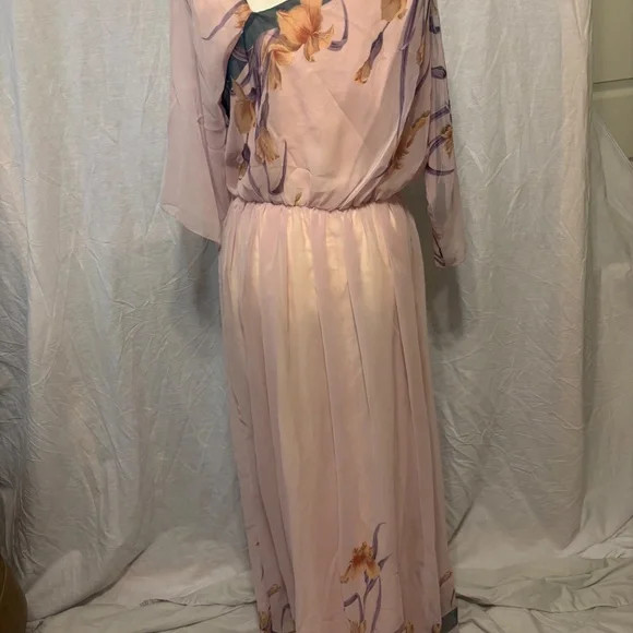 Vintage David Morris Chiffon Gown | Late 1970s–Early 1980s Pink Flowy Floral