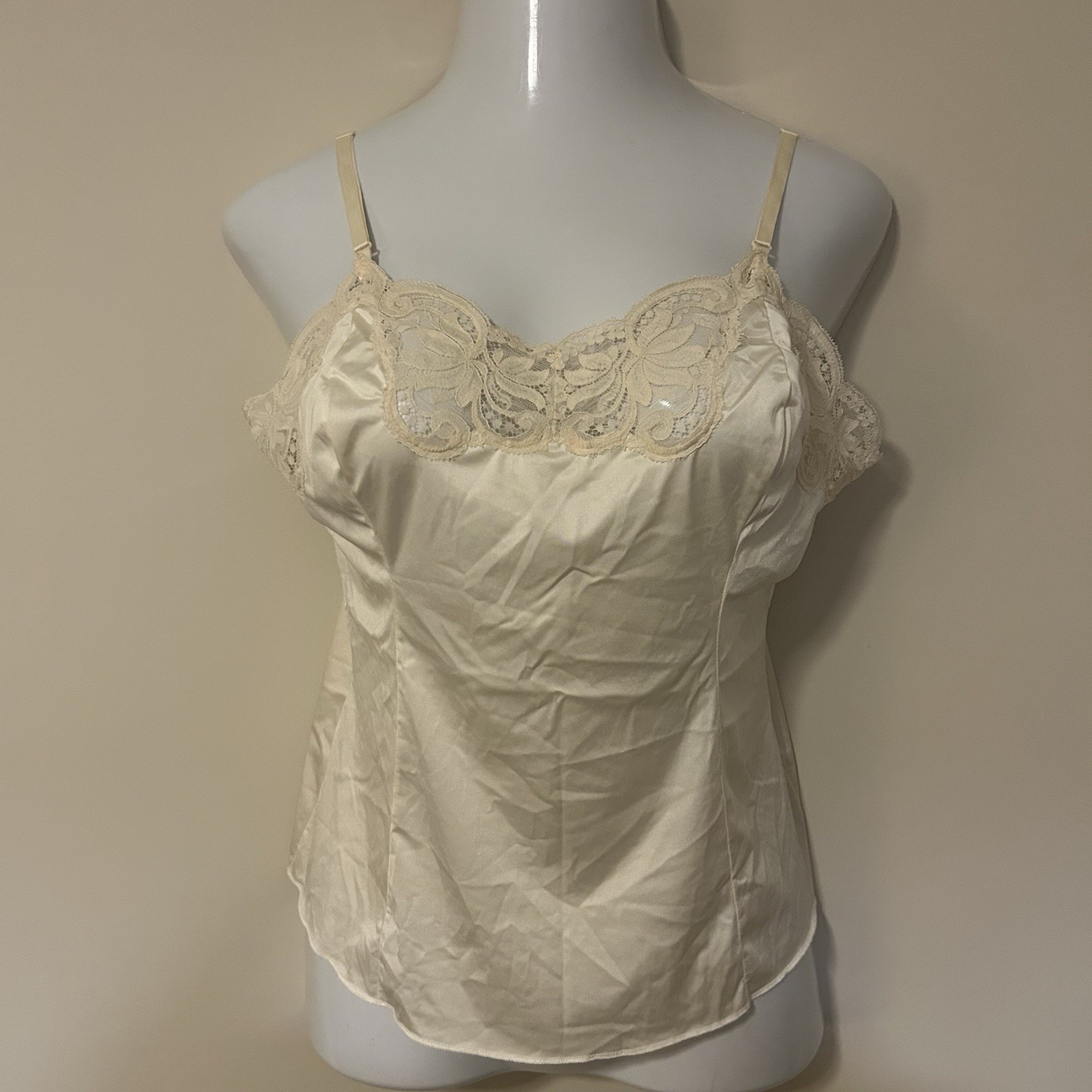 Wonder Maid Vtg 60’s Silky Camisole Ivory Size 36 (Bust) 100 Antron Nylon