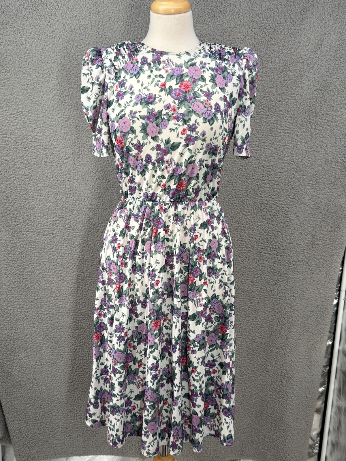 Vintage 1980s Midi Tea Length Dress S Tabby of California Fit Flare Puff Sleeve