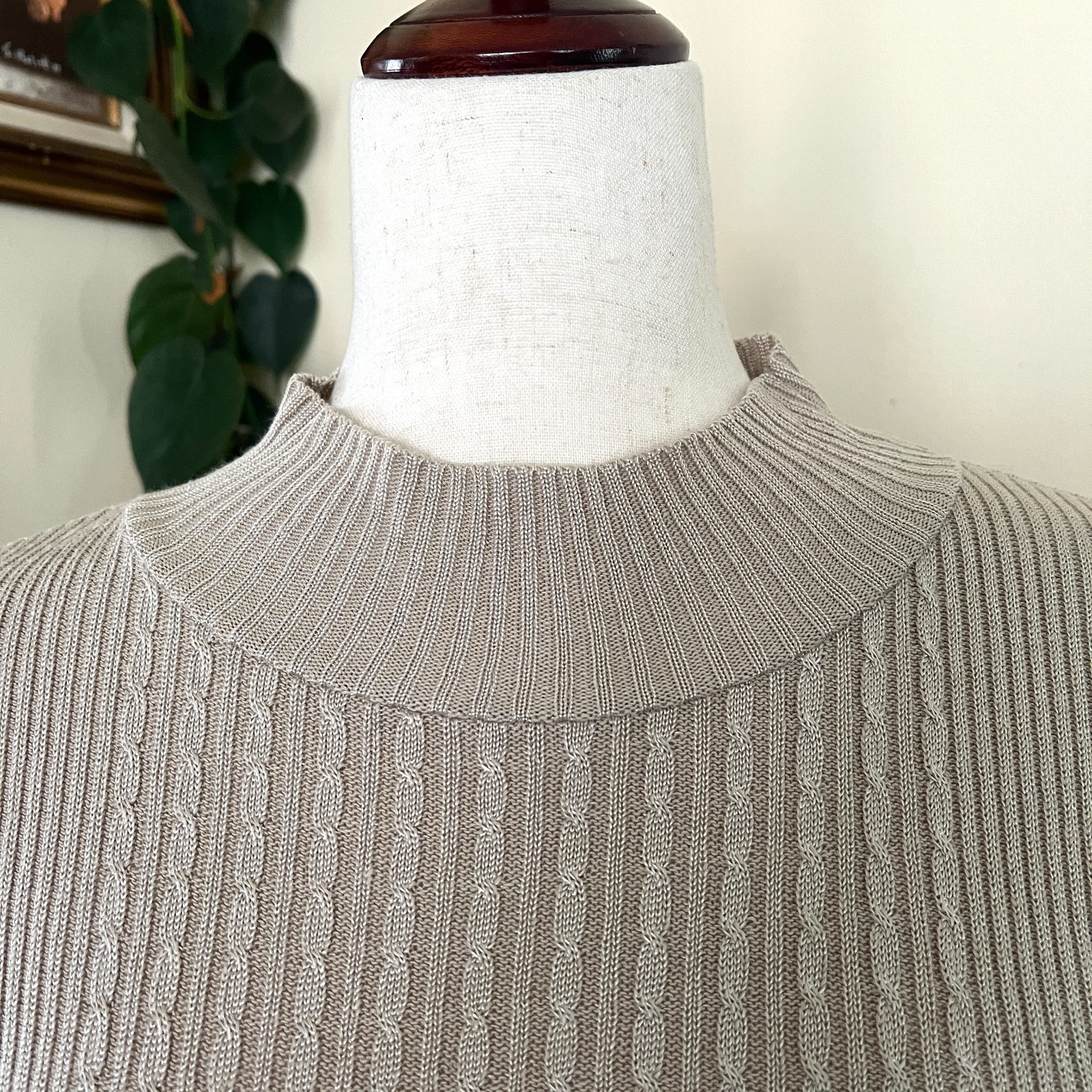 Vintage Jaclyn Smith Beige Short Sleeve Cable Knit Ribbed Sweater sz S