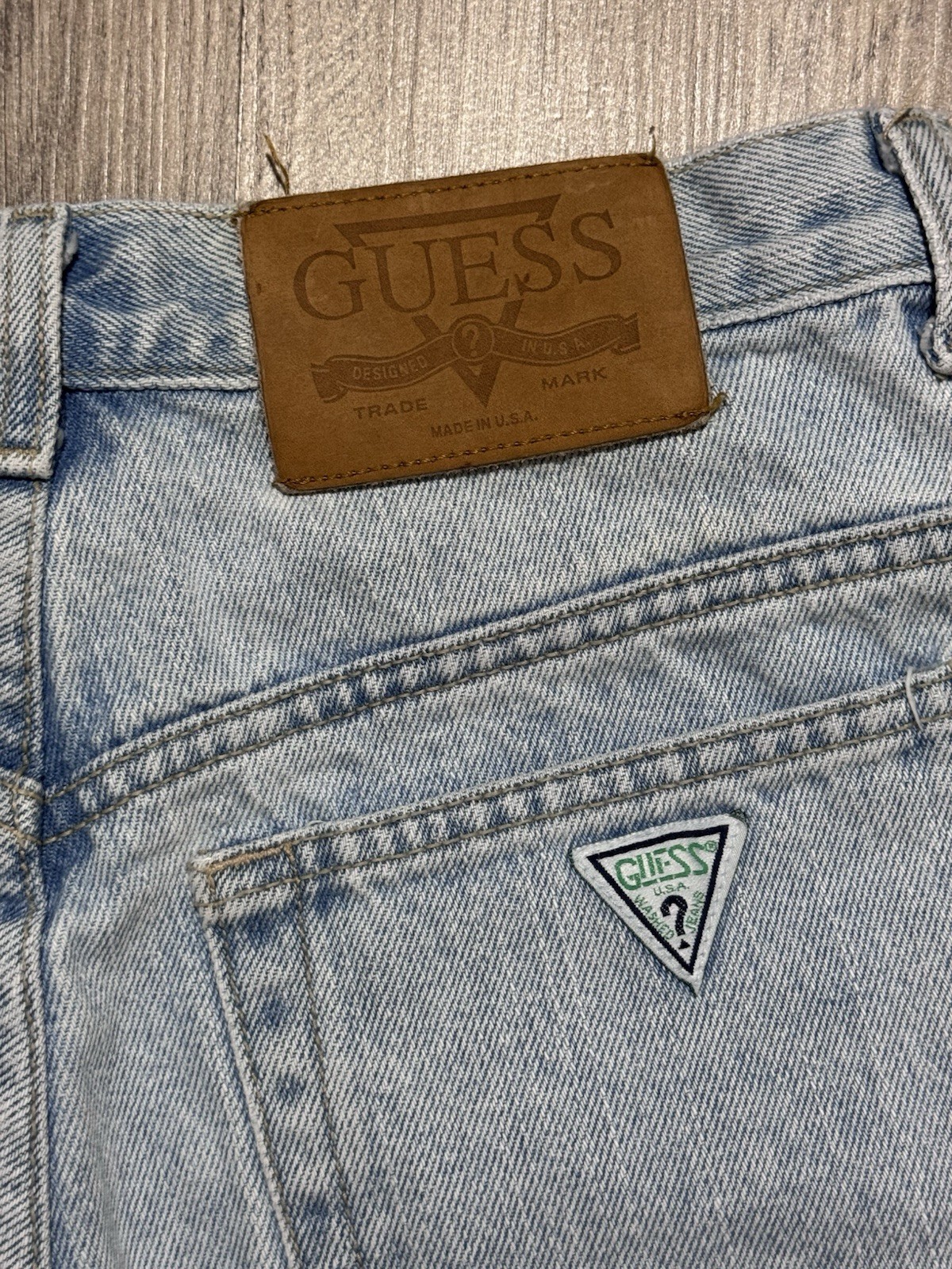 Vintage Guess 10075 – 34 USA Made Denim Jeans Size 29