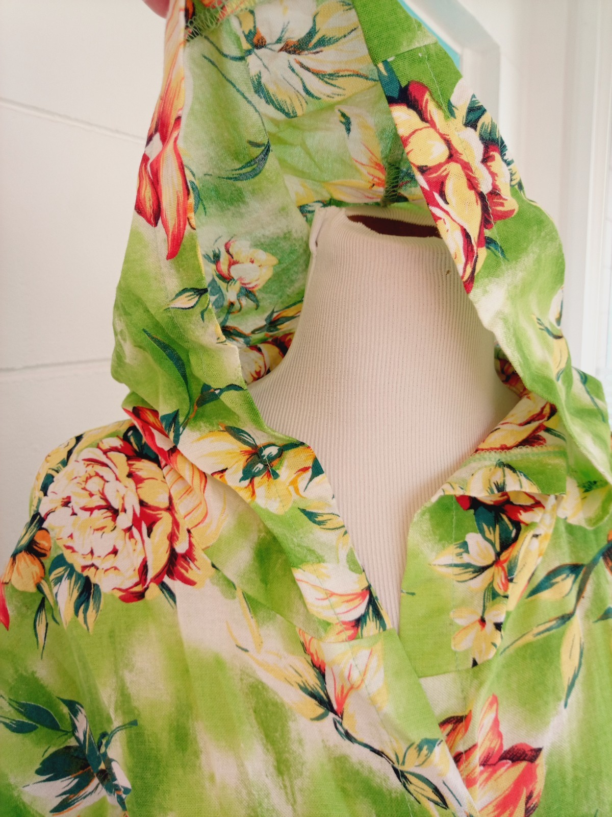 VTG Green Floral Hawaiian Bath Robe w/ Hood LARGE Cotton Barkcloth Tropical USA