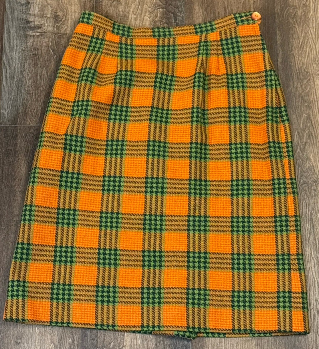 Vtg Dutchmaid Plaid Wool Skirt Women’s 30 Orange 60s Mod Hippie Mini Retro
