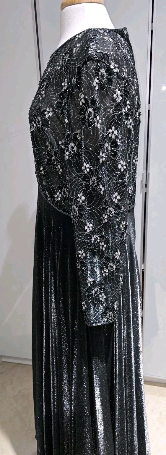 Victor Costa By Nahdree Formal Gala Gown Women’s Size 12