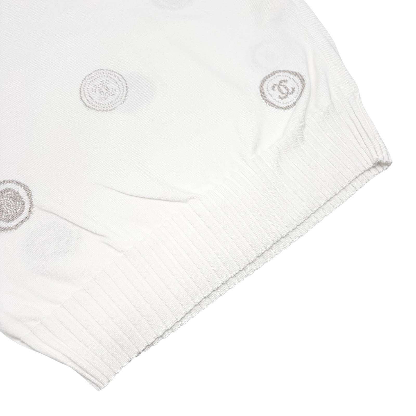 CHANEL Vintage 01P CC Logo Stamp Logo Knit Shirt Top #38 White Greige 901829