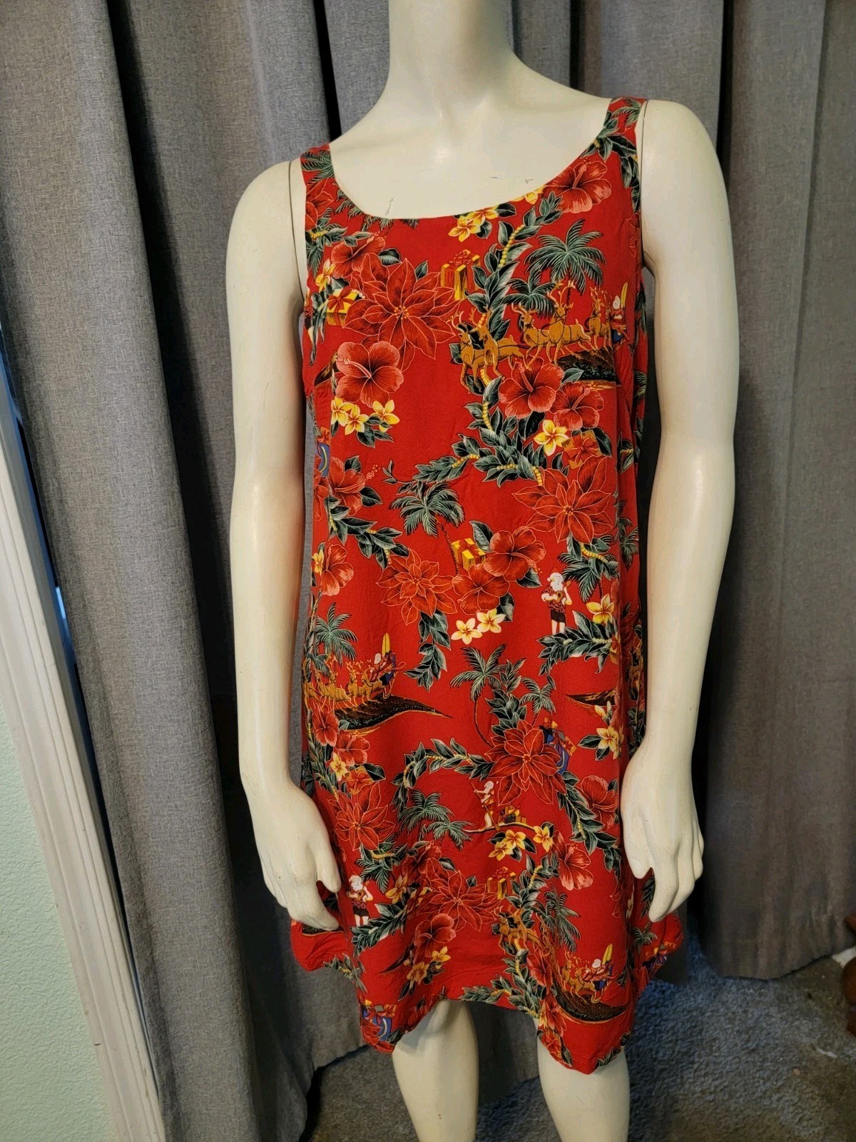 Vtg Bishop St. Hawaiian Christmas Poinsettia Santa Reindeer Sleigh Dress Sz S