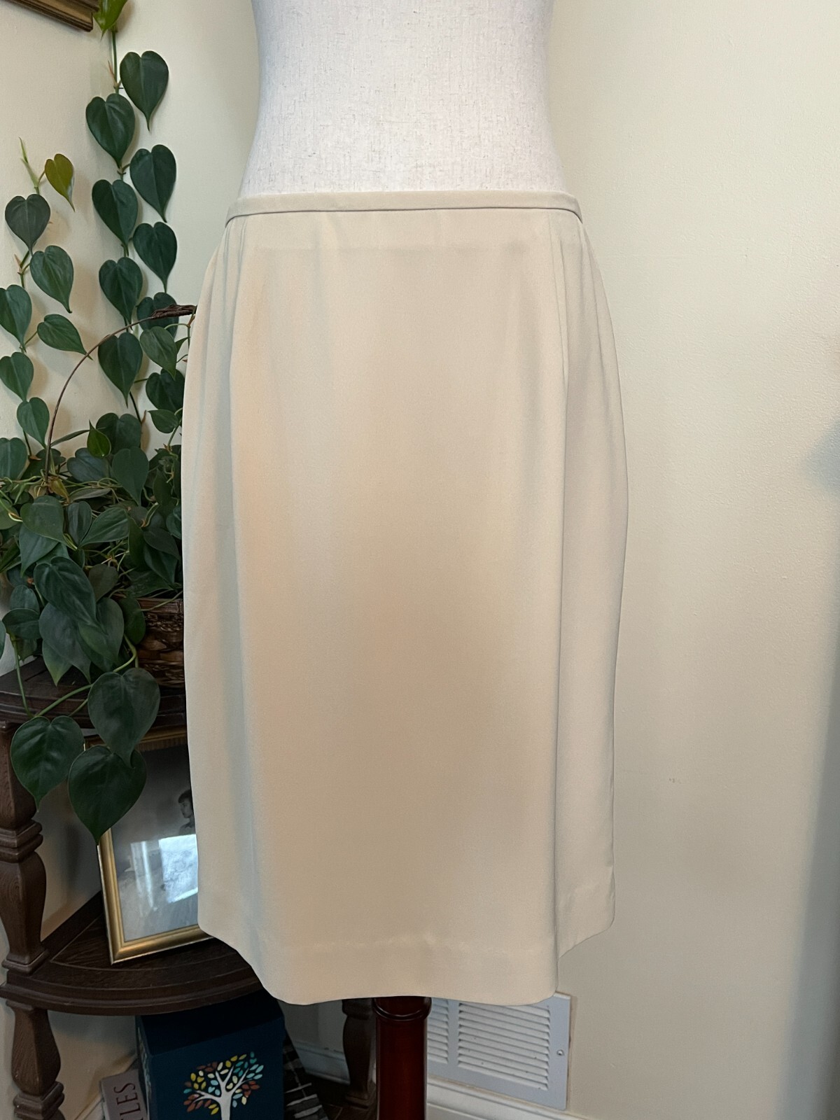Rena Rowan for Saville Vintage Cream Beige Skirt sz 14