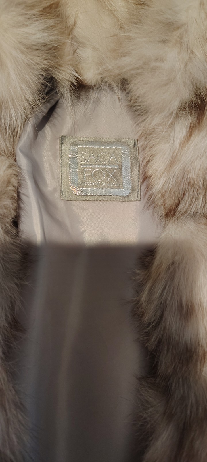VTG Saga Fox Brand Genuine Blue Fox belly Fur Cape/Cloak