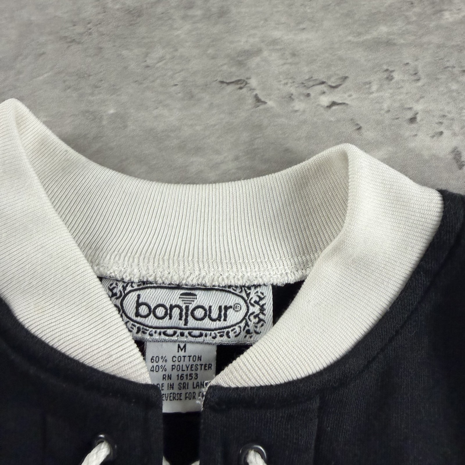 Bonjour Sporty Pullover Men’s Black Lace Up Jersey Size M 90s Hockey Style