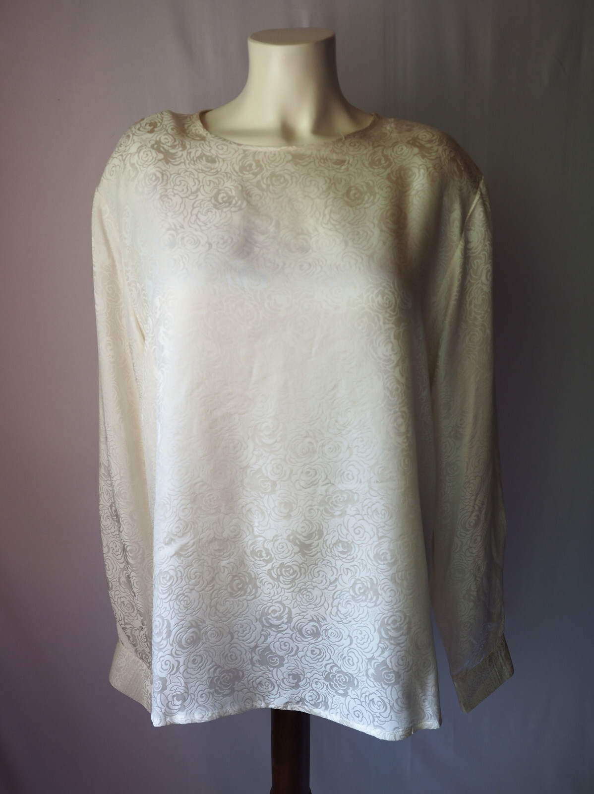 Vintage Harve Bernard by Bernard Holtzman Silk Blouse Jacquard Floral Ivory L