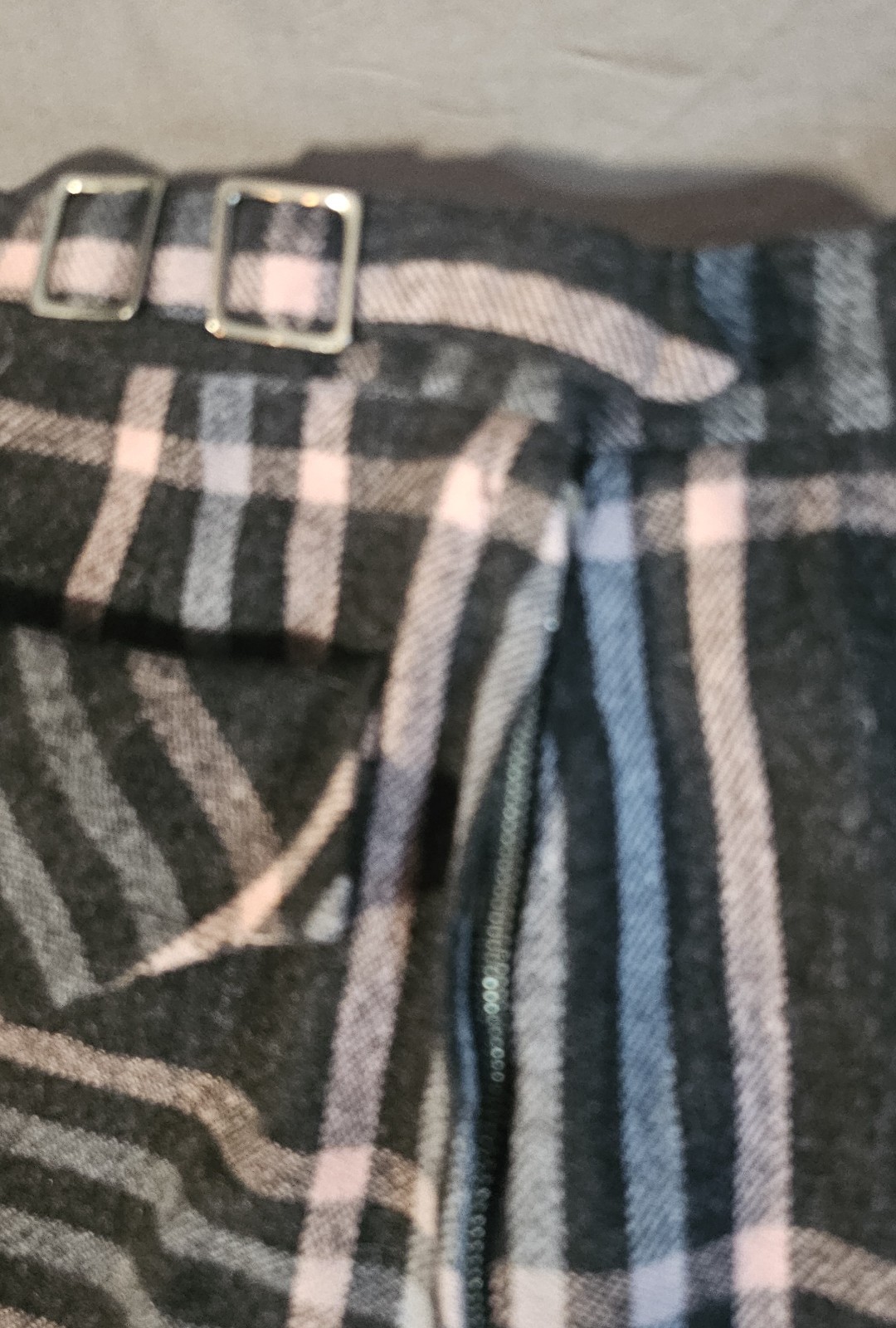 Dereta London 1960s, Pencil Skirt Size 14, Grey W Blue And Pink.plaid VINTAGE.