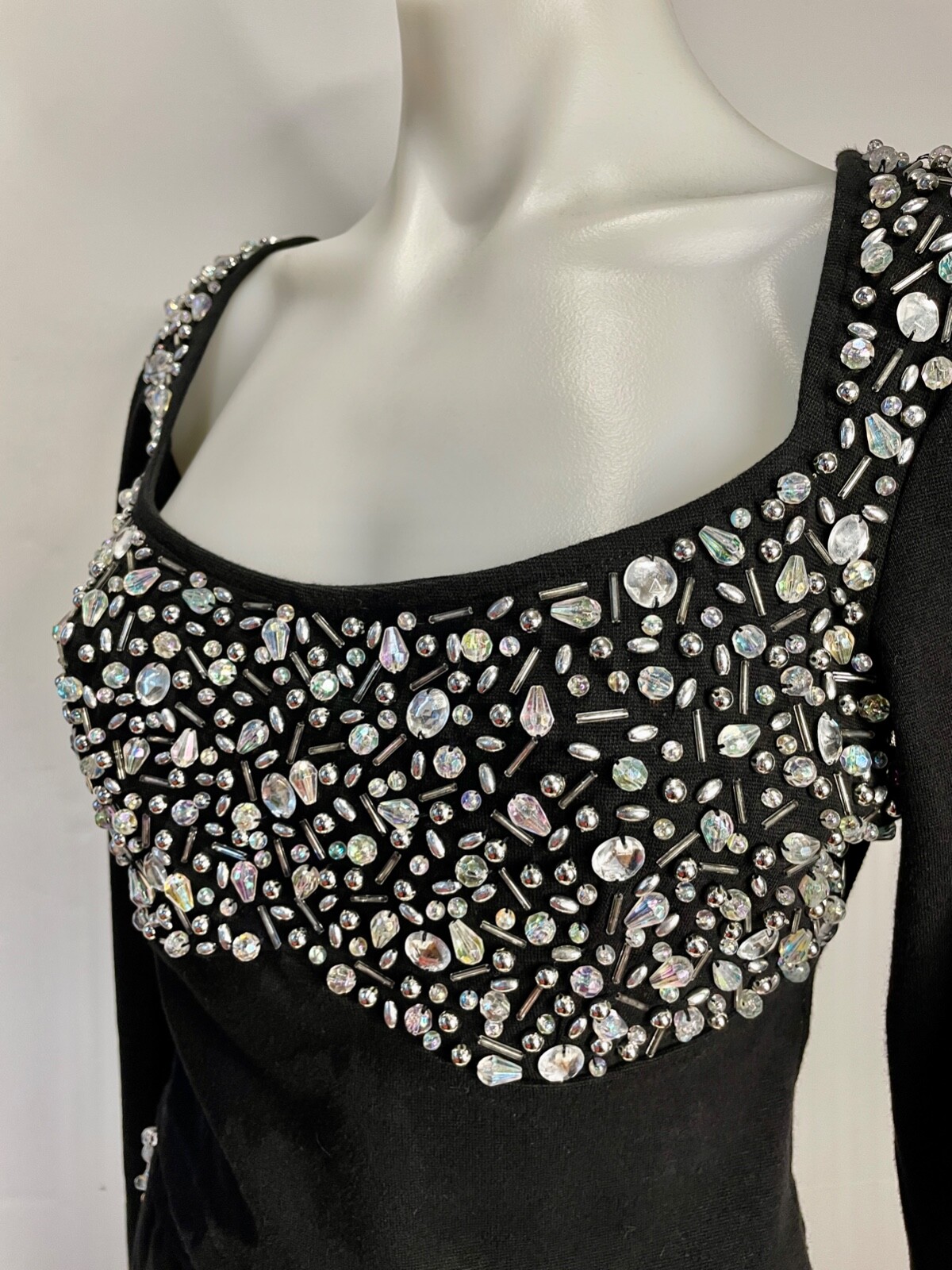 VTG 90’S Y2K CONTEMPO CASUALS BEADED BRA CROP TOP STRETCH HOT PANT SHORT SET*M/L