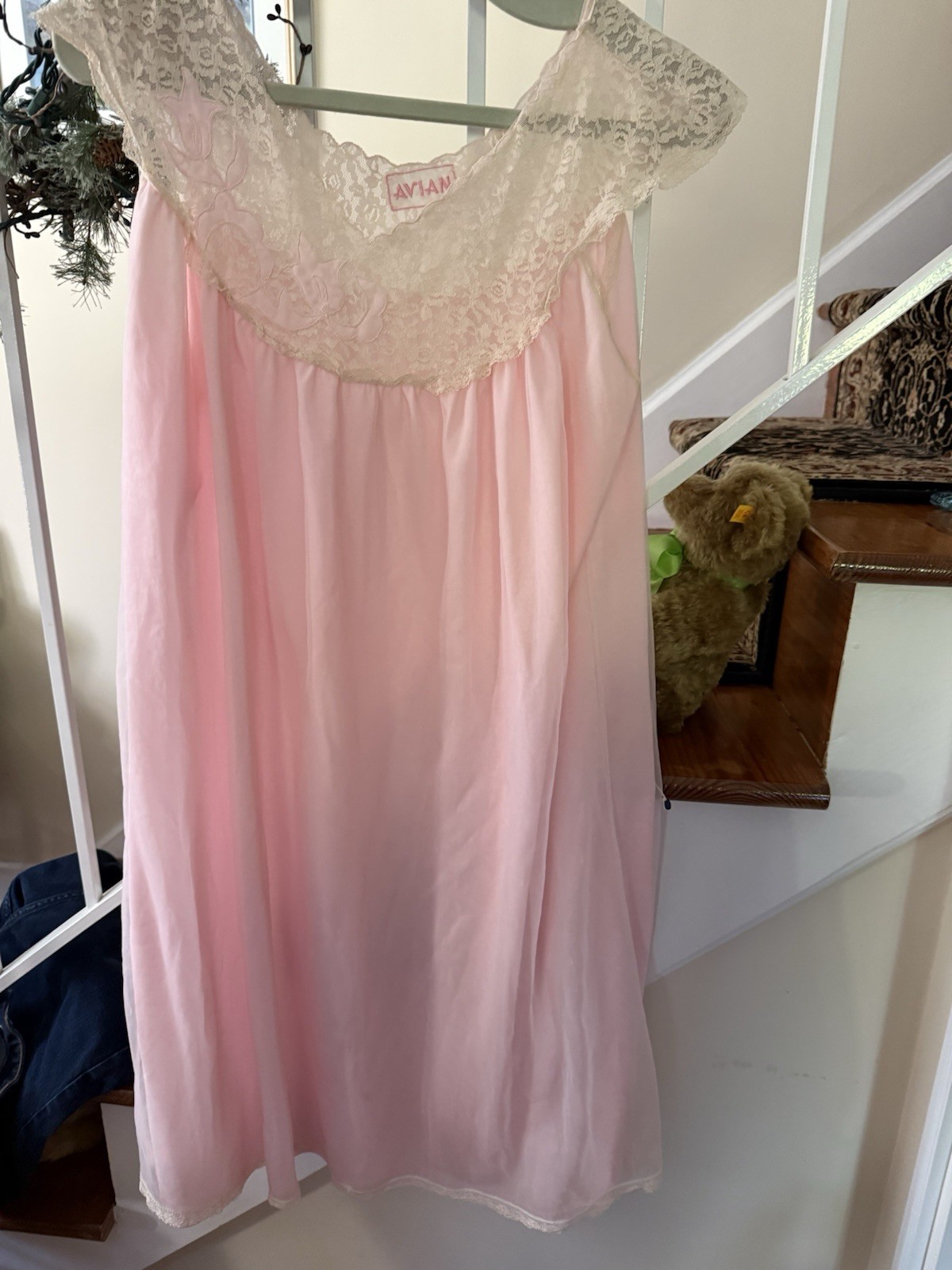 Vintage 60s early 70s Avian Nightgown Size M