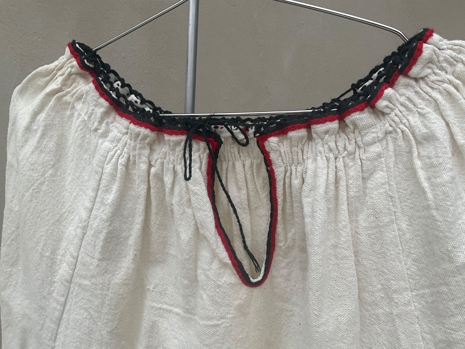 Vintage Embroidered Peasant Blouse
