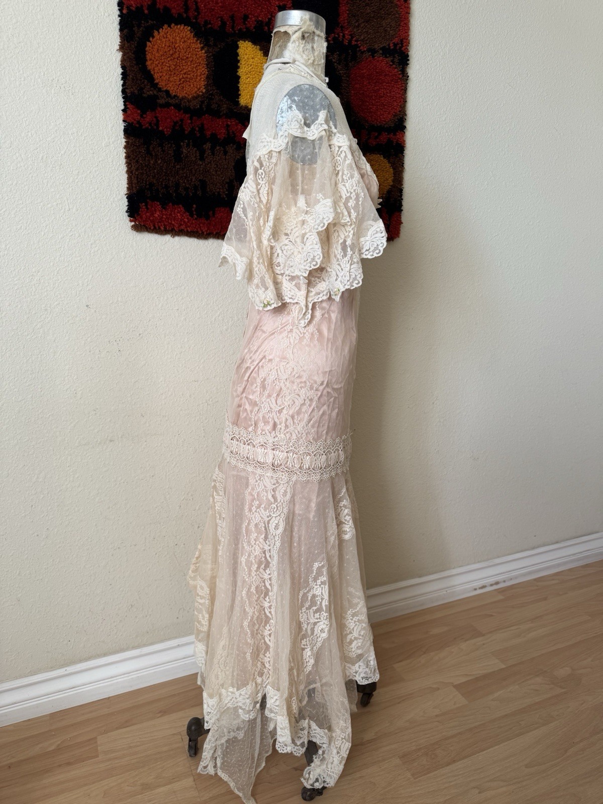 Vintage Susan Lane’s Country Elegance Lace Pearl Wedding Dress