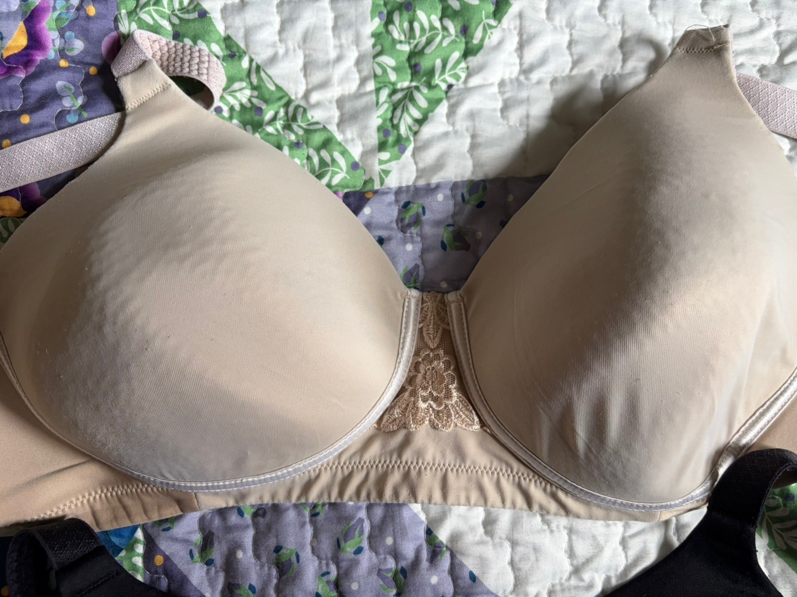 7 — Vanity Fair wireless 38C Bra’s