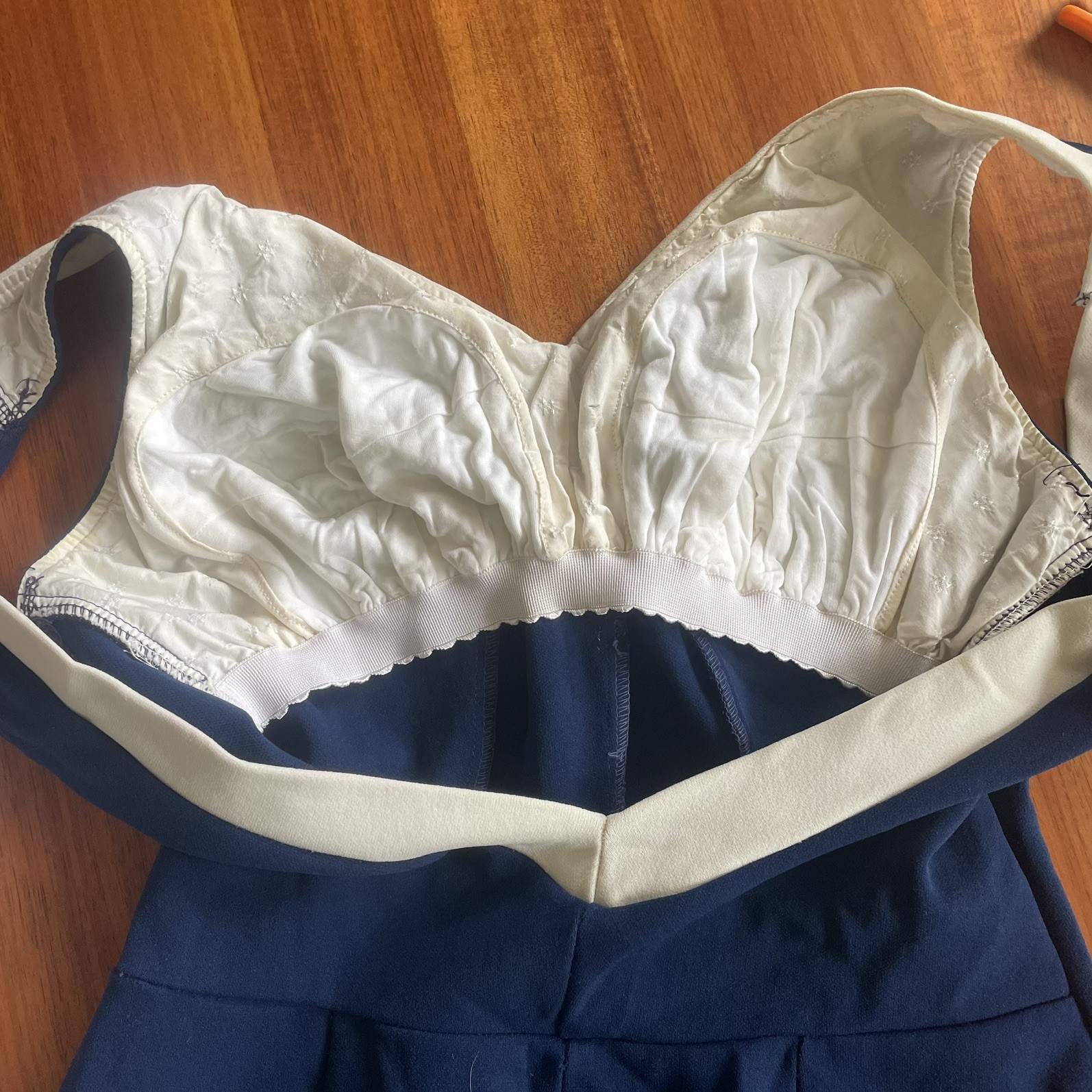 Vintage 50s swimsuit Size L Fair Nylon boy leg pin-up navy blue