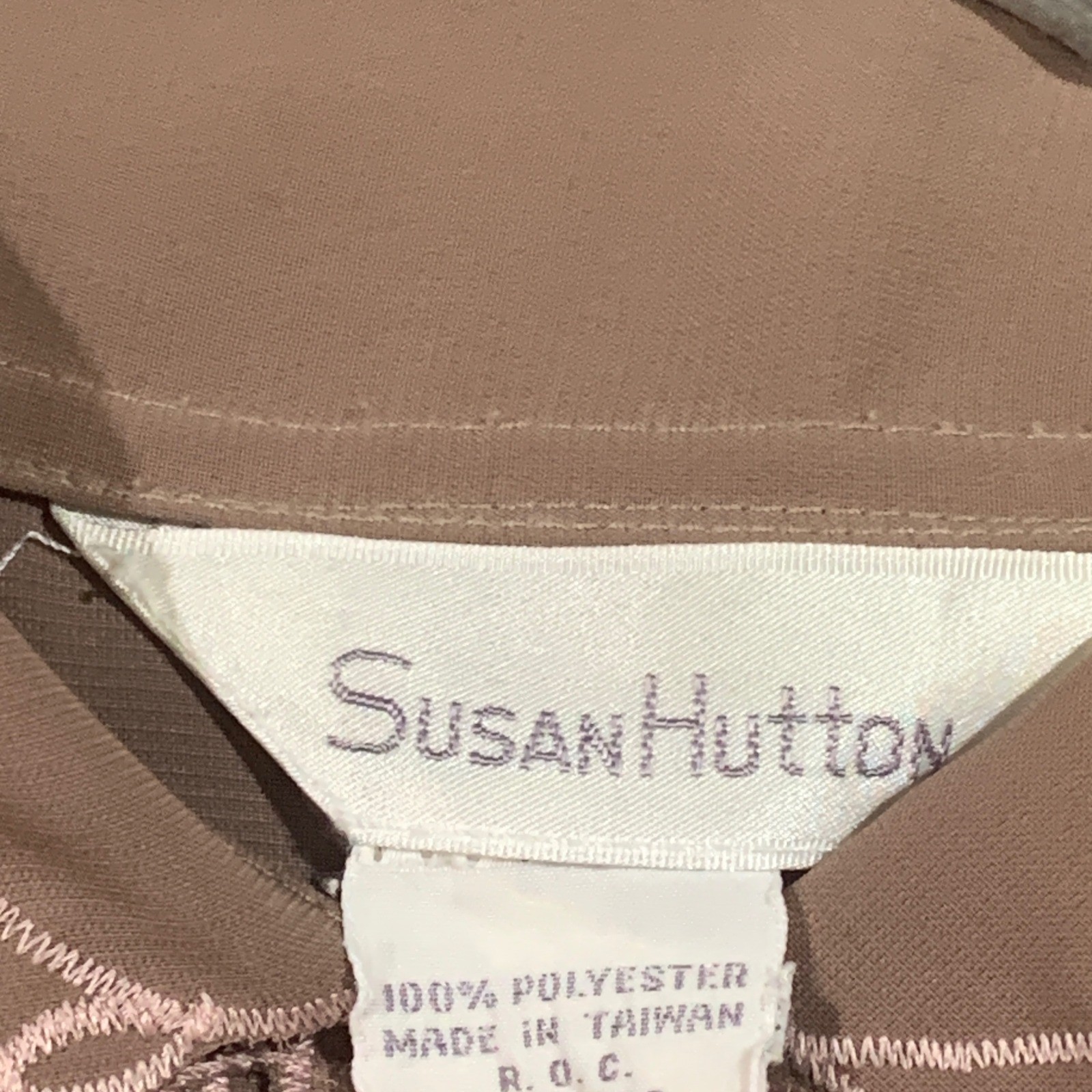 Susan Hutton Vintage Lace Trim Butterfly Collar Taupe Brown LS Button Up Blouse