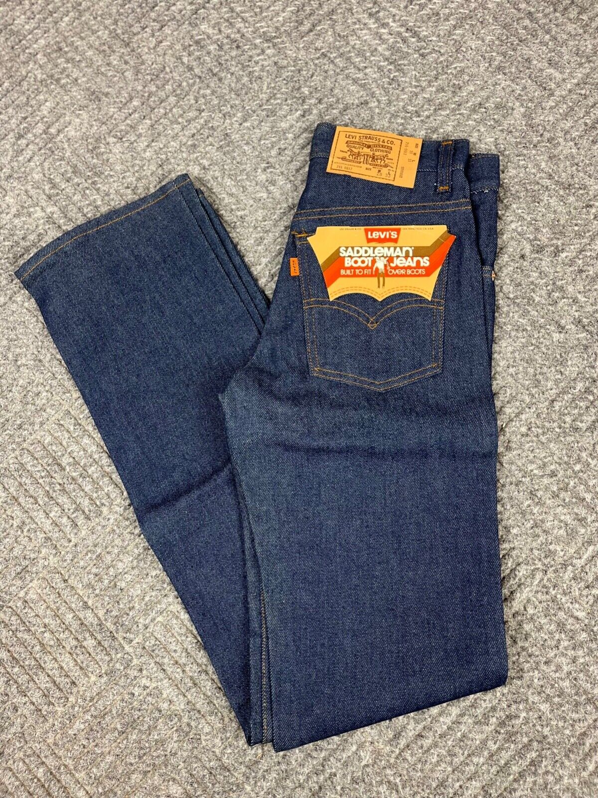 Vintage 80’s Levi’s 716 Saddleman Student Jeans 28×33 Dark Wash Bootcut NOS