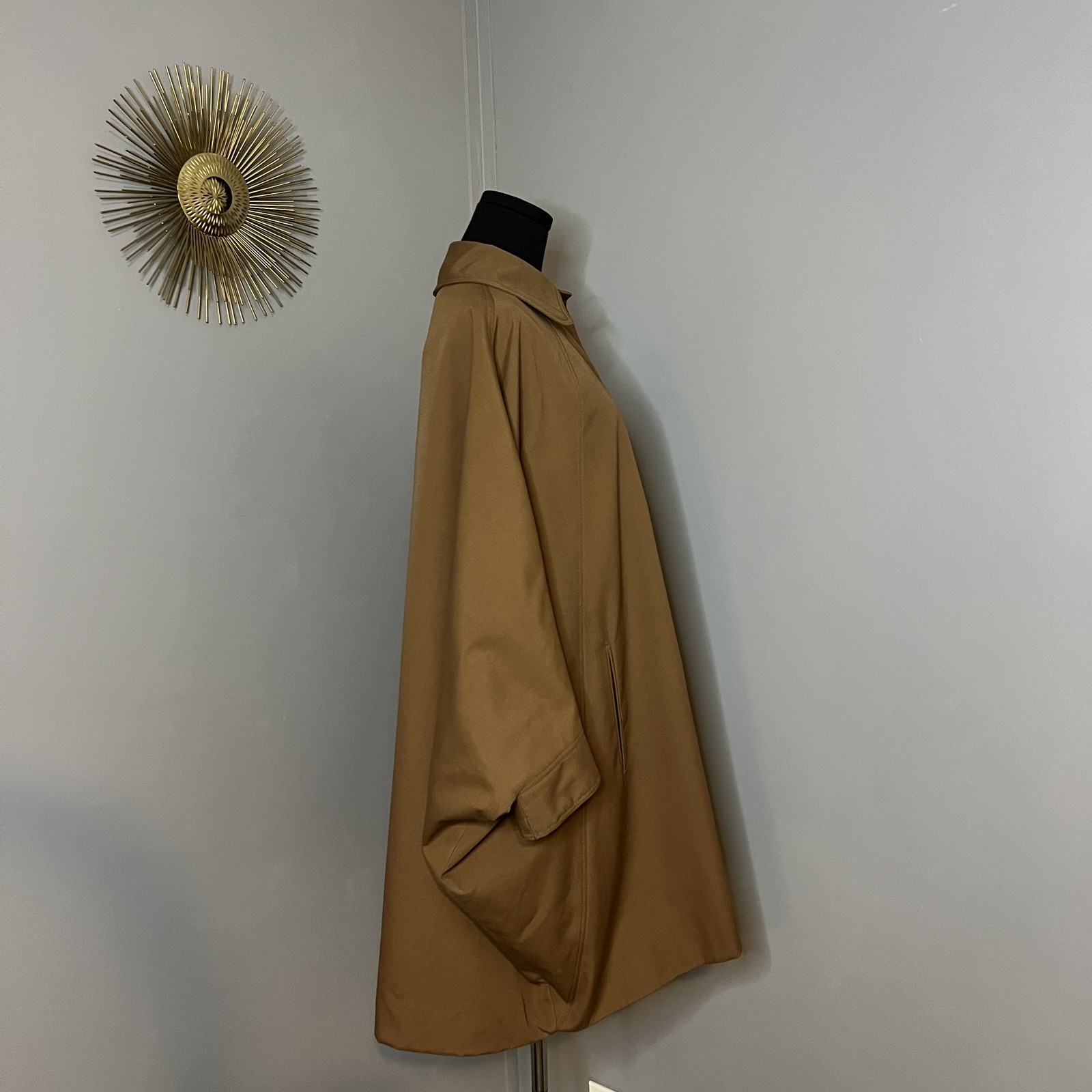 Vintage 70s ILGWU Devien Cape Coat Brown Button Front Collared Oversized Poncho