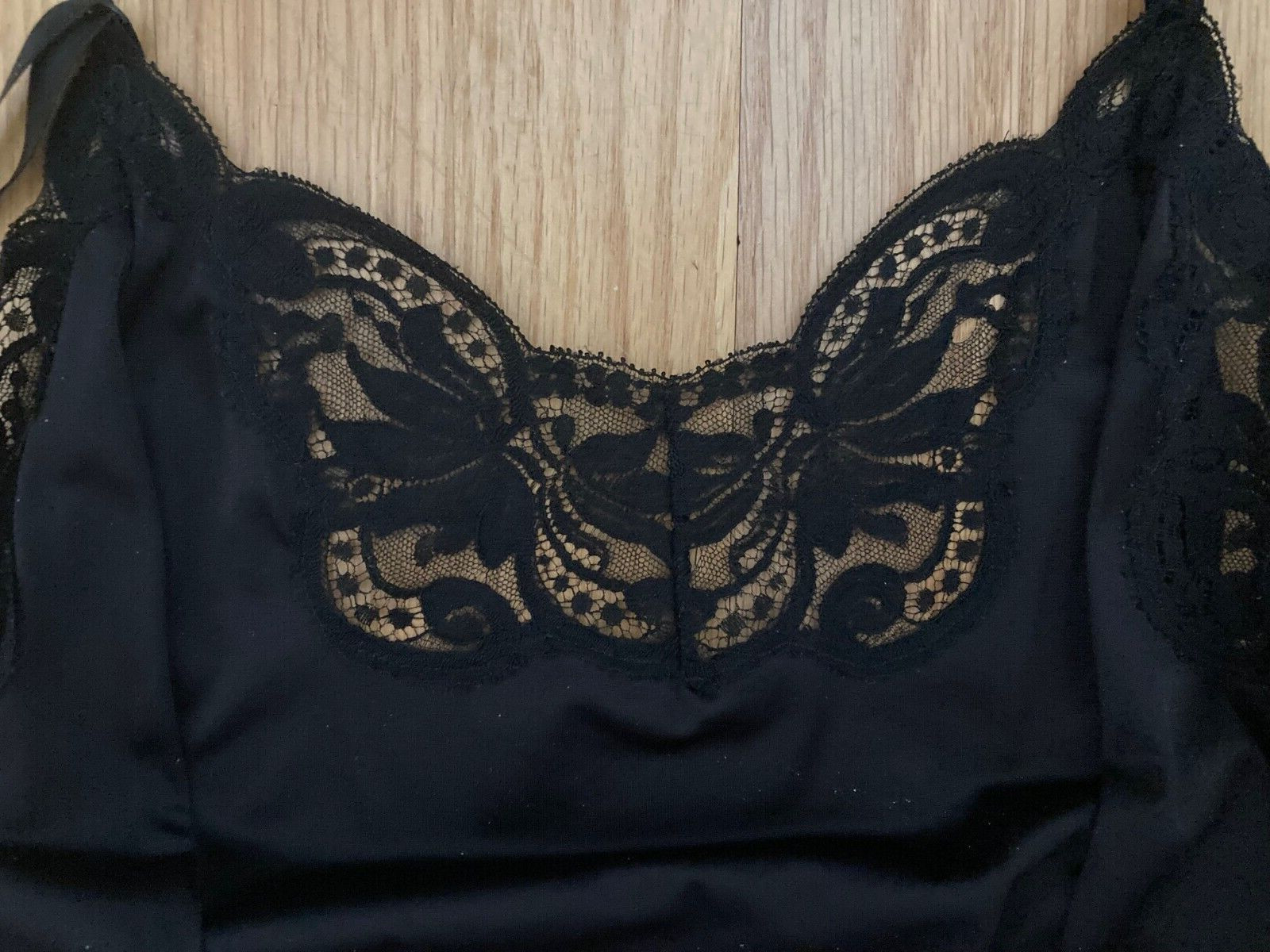 VTG Wonder Maid Camisole Style 6996 Black w/Lace 100% Antron Nylon Size 34