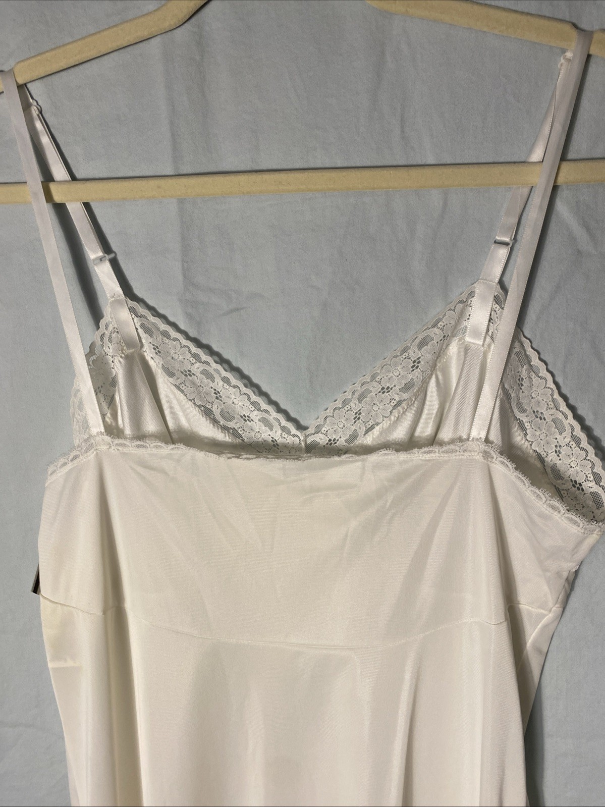 VTG Vanity Fair 10-103 Sz 36 Semi-Sheer White Nylon Lace Trim 24″ Rockabilly